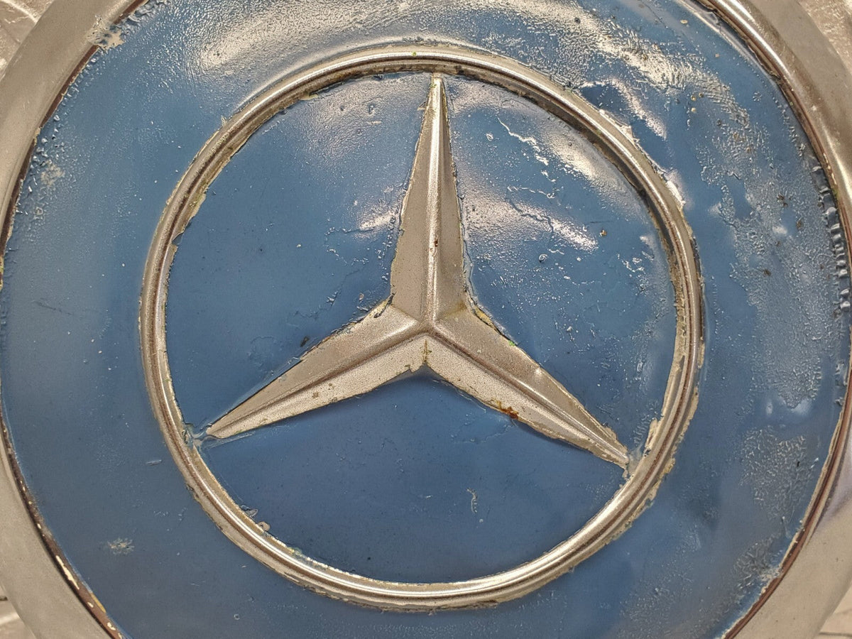 48382 Mercedes-Benz Chrome Wheel Hub Cap