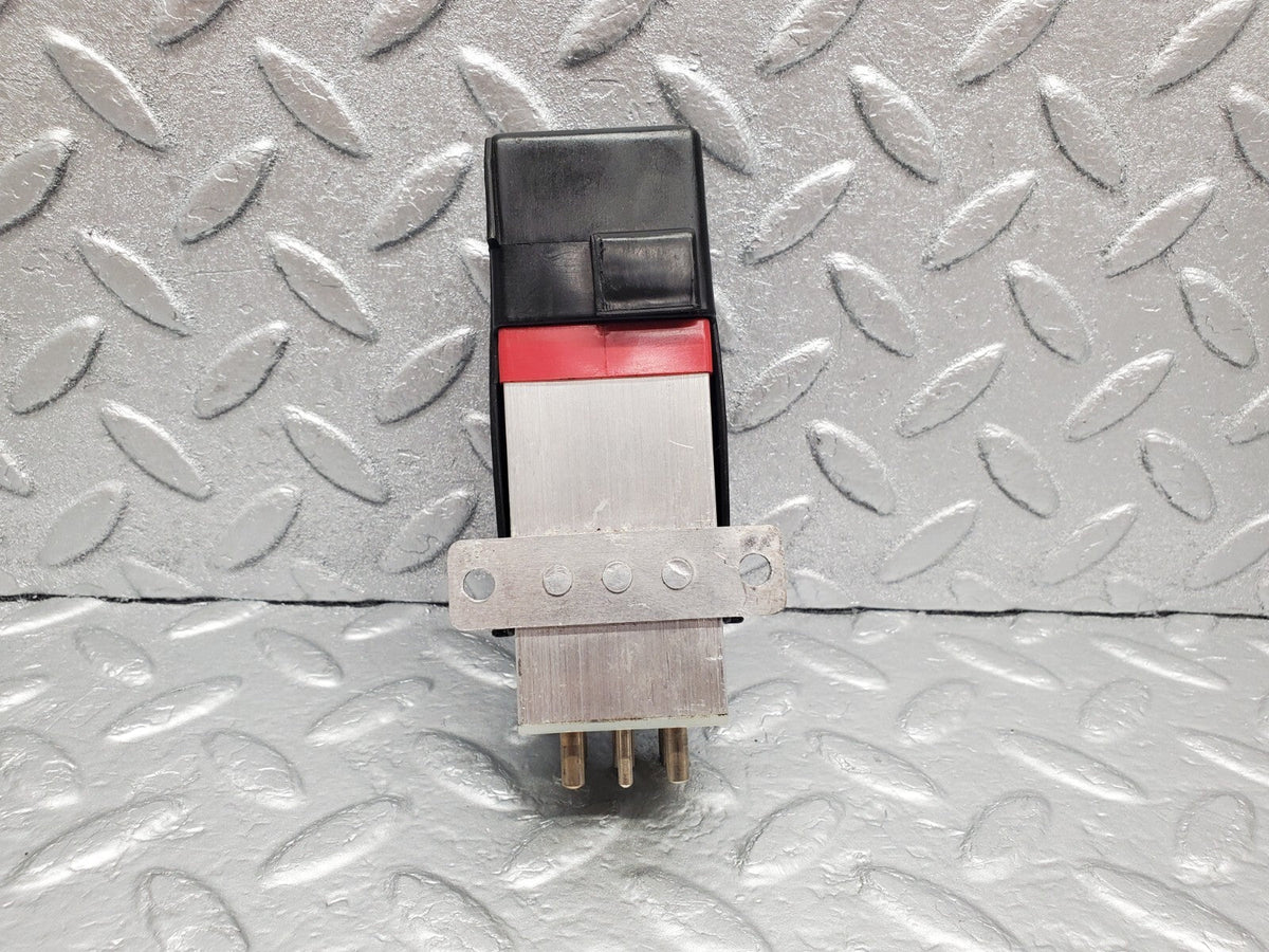 49015 Mercedes-Benz A124 320E Cabriolet Overload Relay 1245450046 0148300007