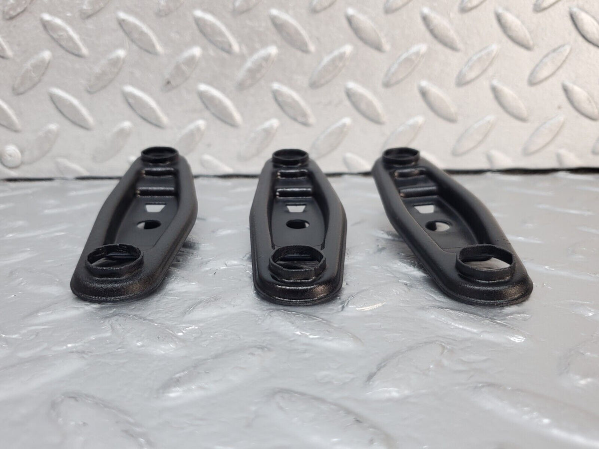 45402 Mercedes-Benz 280E M110.983 Fuel Injector Bracket 3x