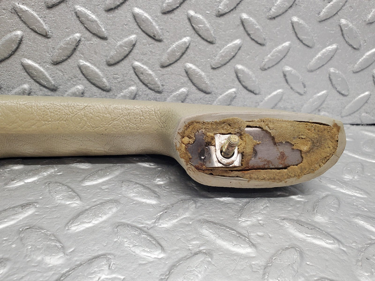 50529 Mercedes-Benz W108 280SE 3.5 Interior Door Handle Front Left Grey