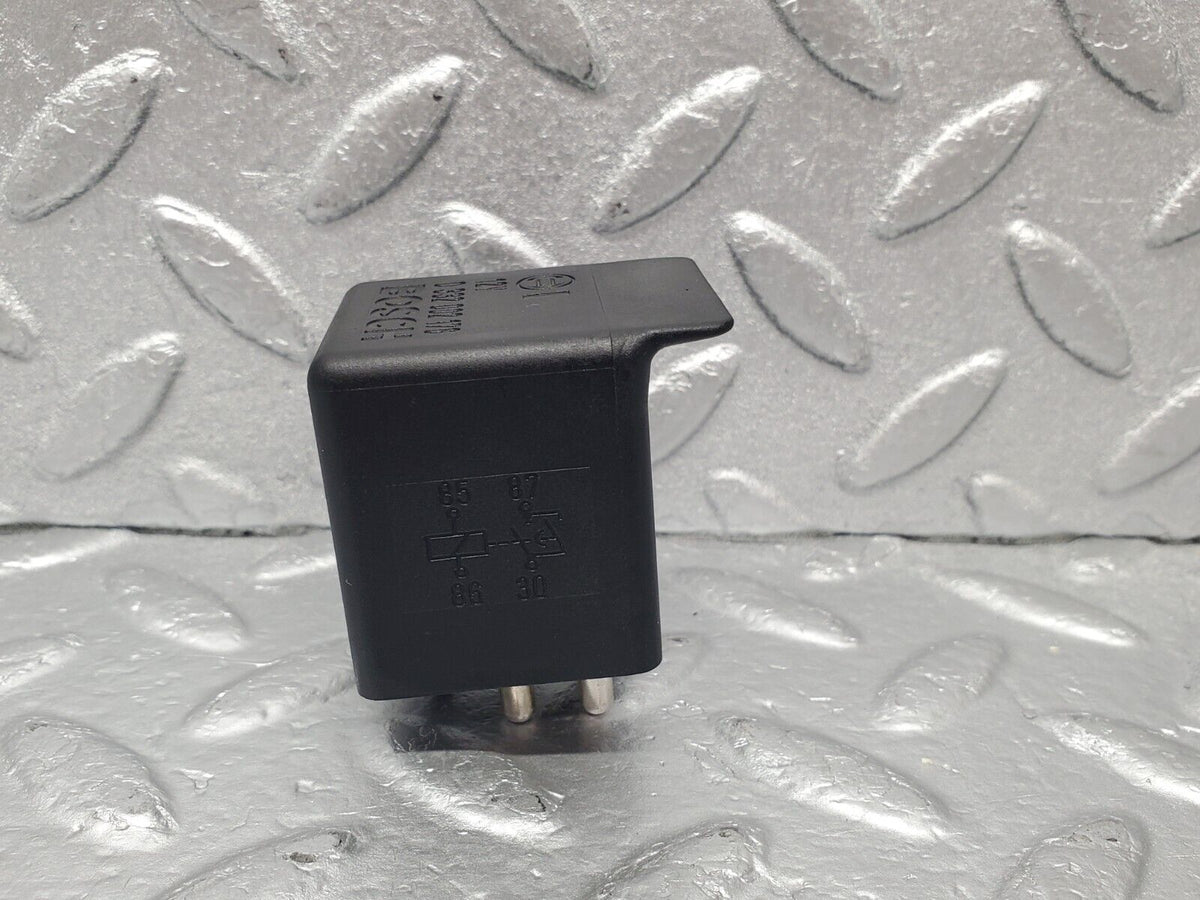 46490 Mercedes-Benz C123 280CE Coupe ABS Brake Pump Relay 0332002176