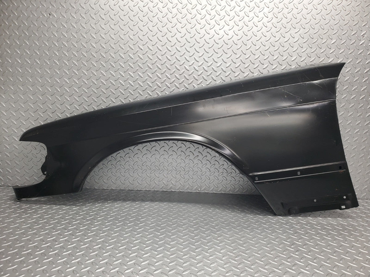 49472 Mercedes-Benz W126 Front Left Wing Fender