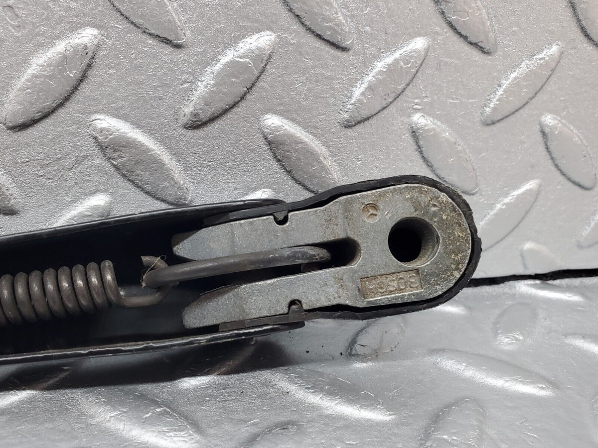 45857 Mercedes-Benz W126 420SE Windscreen Wiper Arm Bosch Right Side