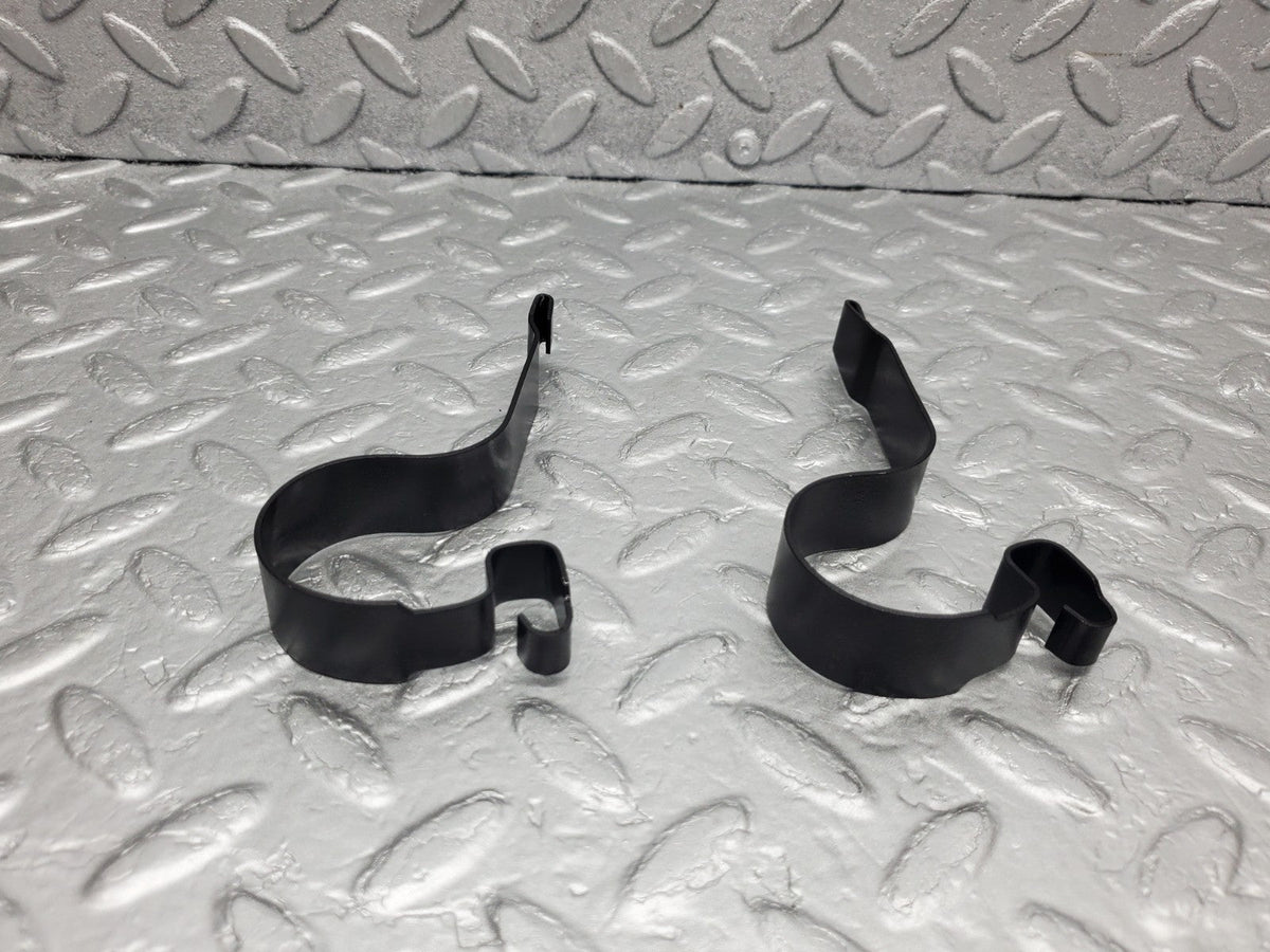 49924 Mercedes-Benz R107 380SL Radiator Fan Shroud Cover Holder Set