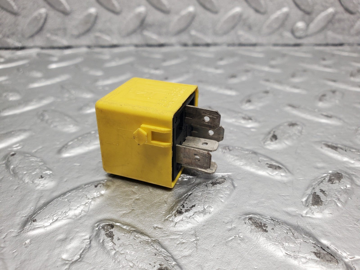 51342 Mercedes-Benz R230 R129 Coupe Multi Purpose Relay A0025421419