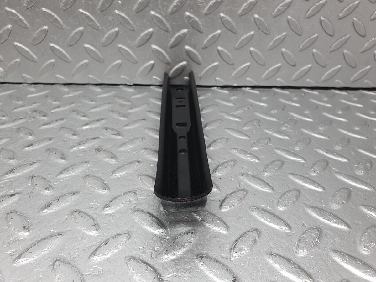 41615 Mercedes-Benz W124 200E Air Intake Manifold Bracket