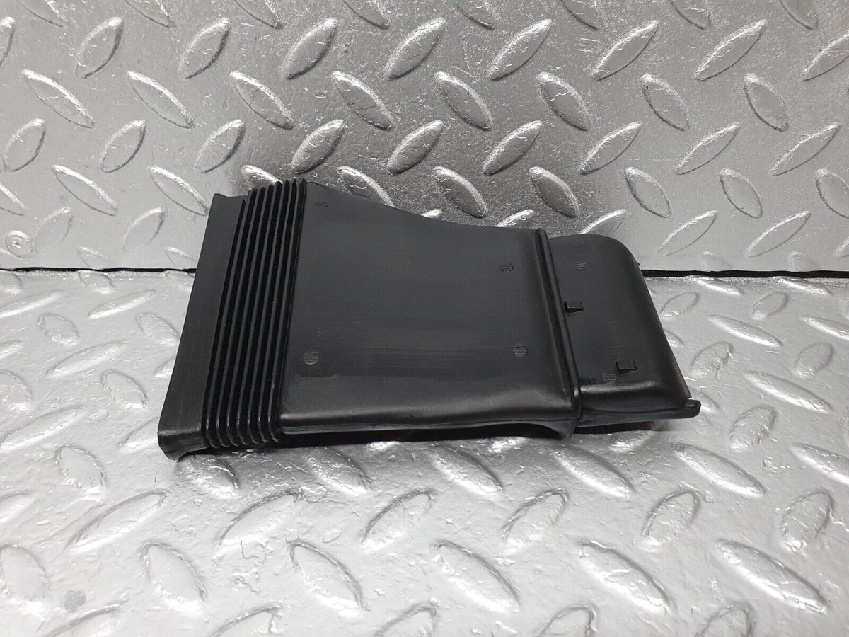 41825 Mercedes-Benz W202 C200 Air Duct Pipe A2028300425