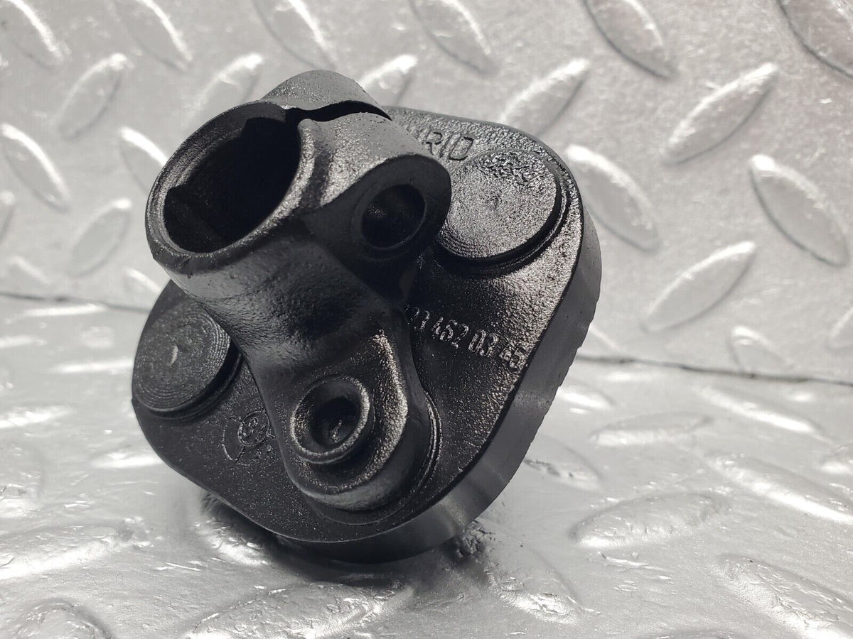46636 Mercedes-Benz C123 280CE Coupe Steering Column Lower Shaft Connector A1234620346