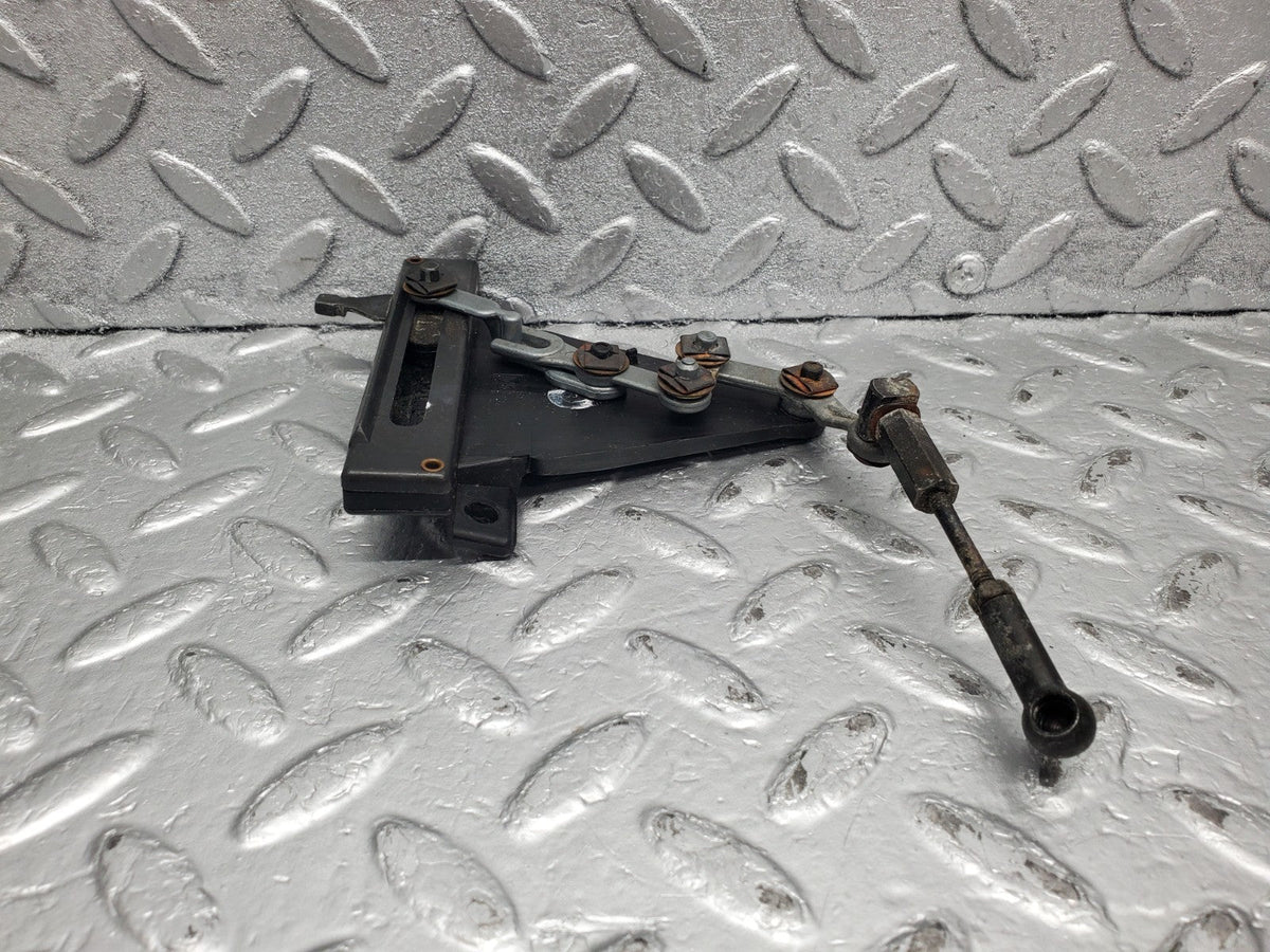 51362 Mercedes-Benz C107 R107 Air Vent Control Lever Centre