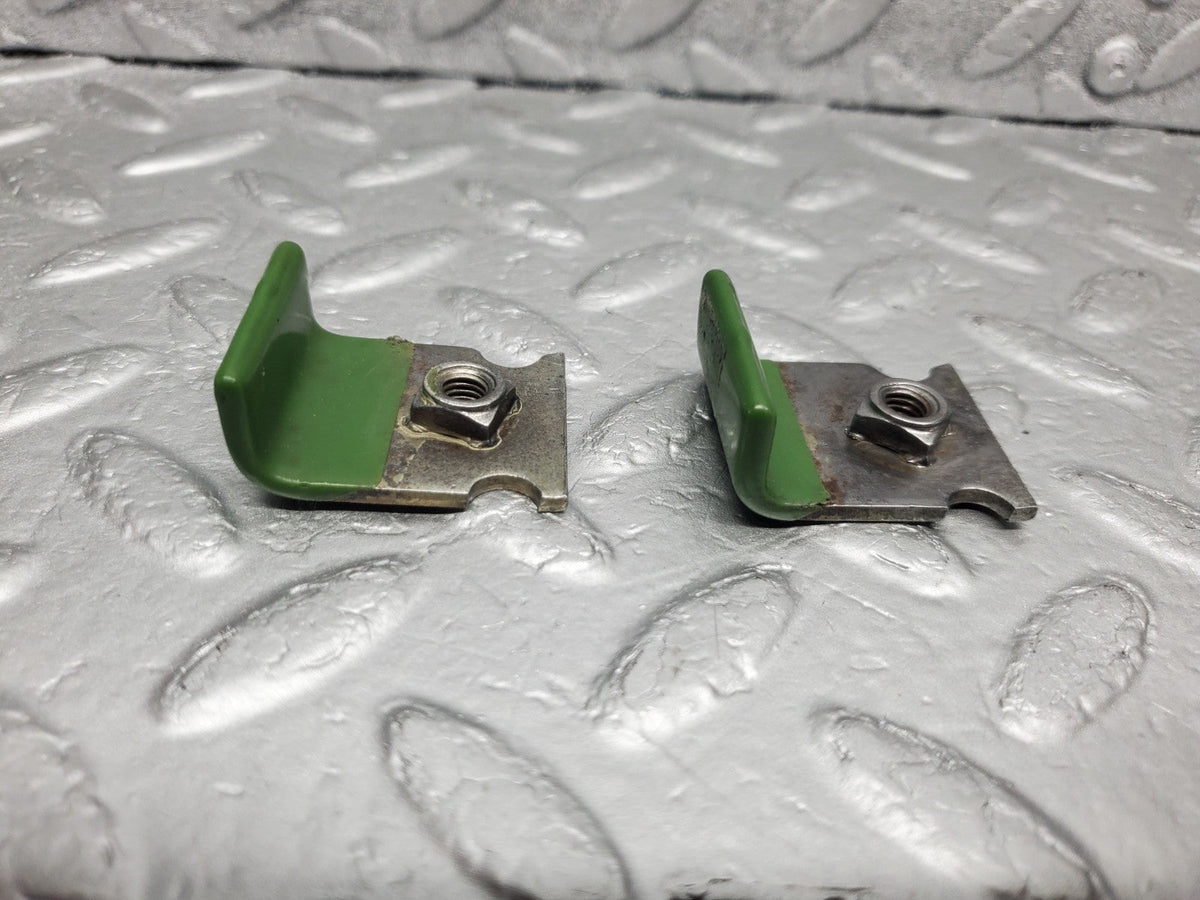 49549 Mercedes-Benz C107 R107 Window Stop Plate 2x