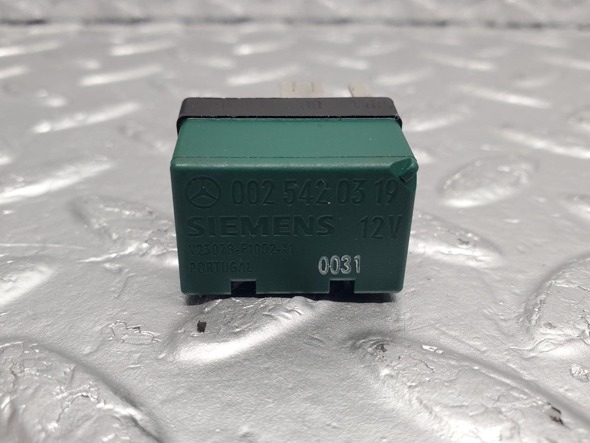 51347 Mercedes-Benz W202 W210 Overload Relay A0025420319