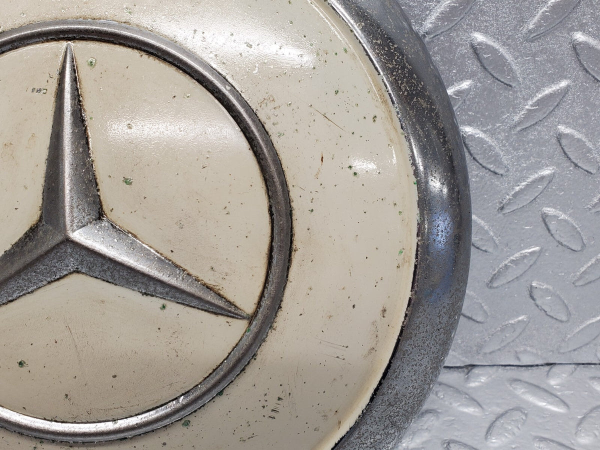 48386 Mercedes-Benz Chrome Wheel Hub Cap