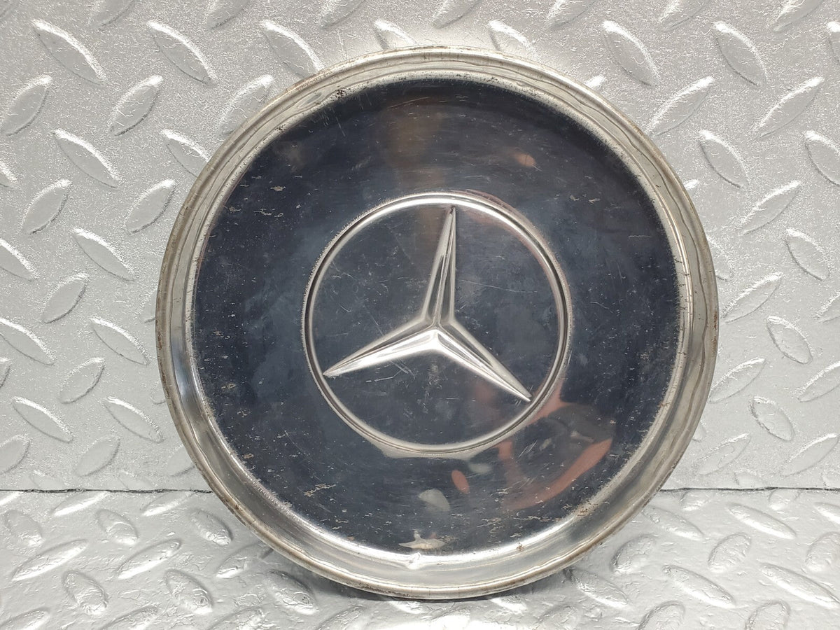 48390 Mercedes-Benz Chrome Wheel Hub Cap