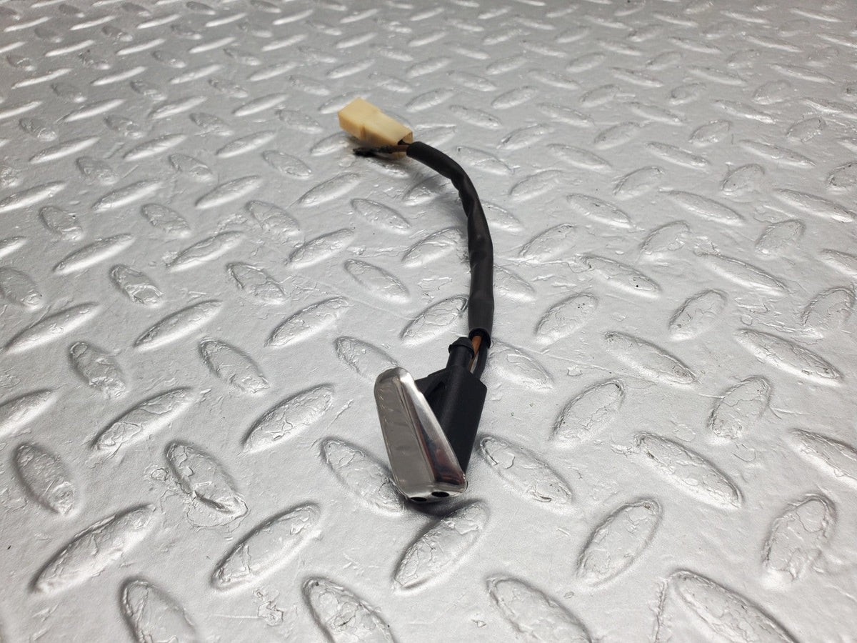49623 Mercedes-Benz W126 C126 Windscreen Washer Nozzle