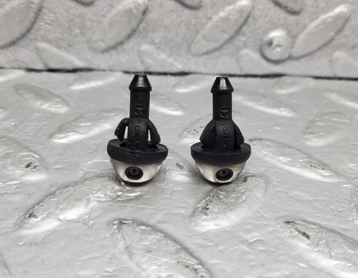 49839 Mercedes-Benz R107 380SL Windscreen Washer Nozzle