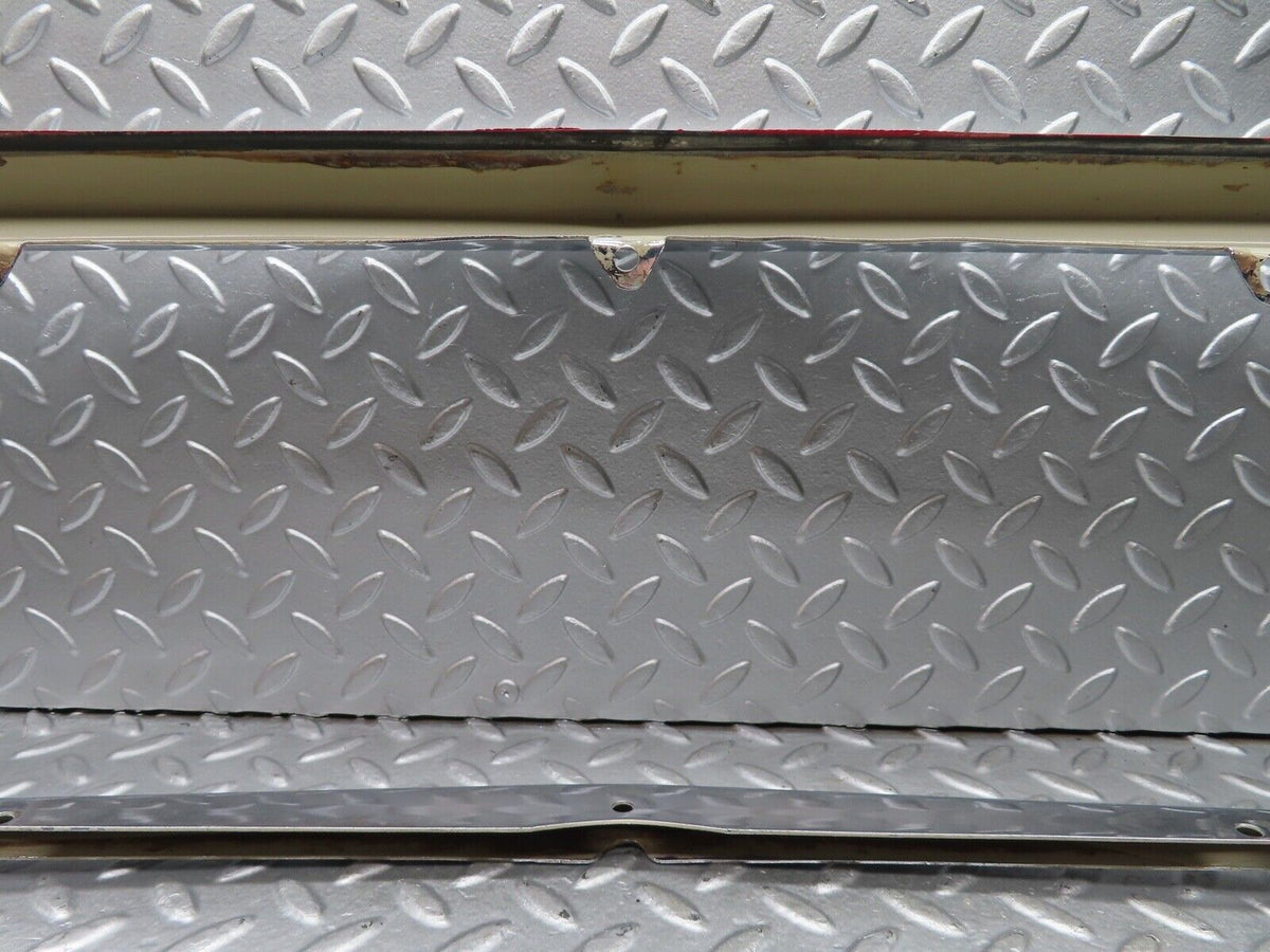 20766 Mercedes-Benz R107 450SL Bonnet Grill Chrome Frame