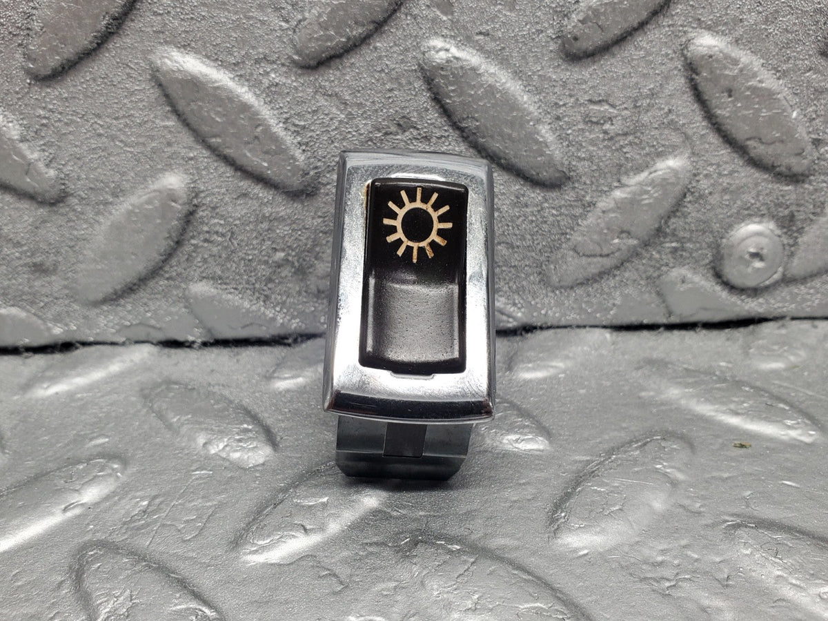 50493 Mercedes-Benz W108 280SE 3.5 Interior Light Switch A0015013900