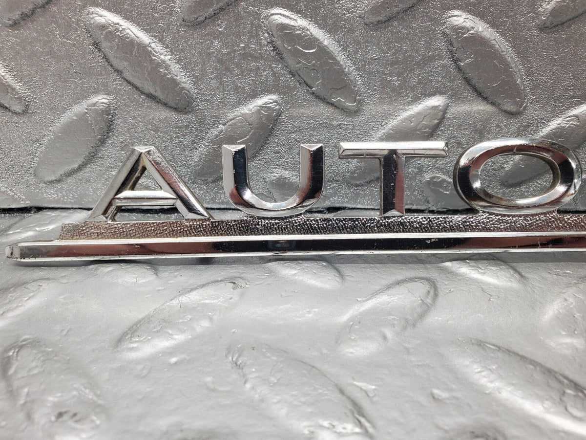 48532 Mercedes-Benz W108 Trunk Badge Emblem Automatic