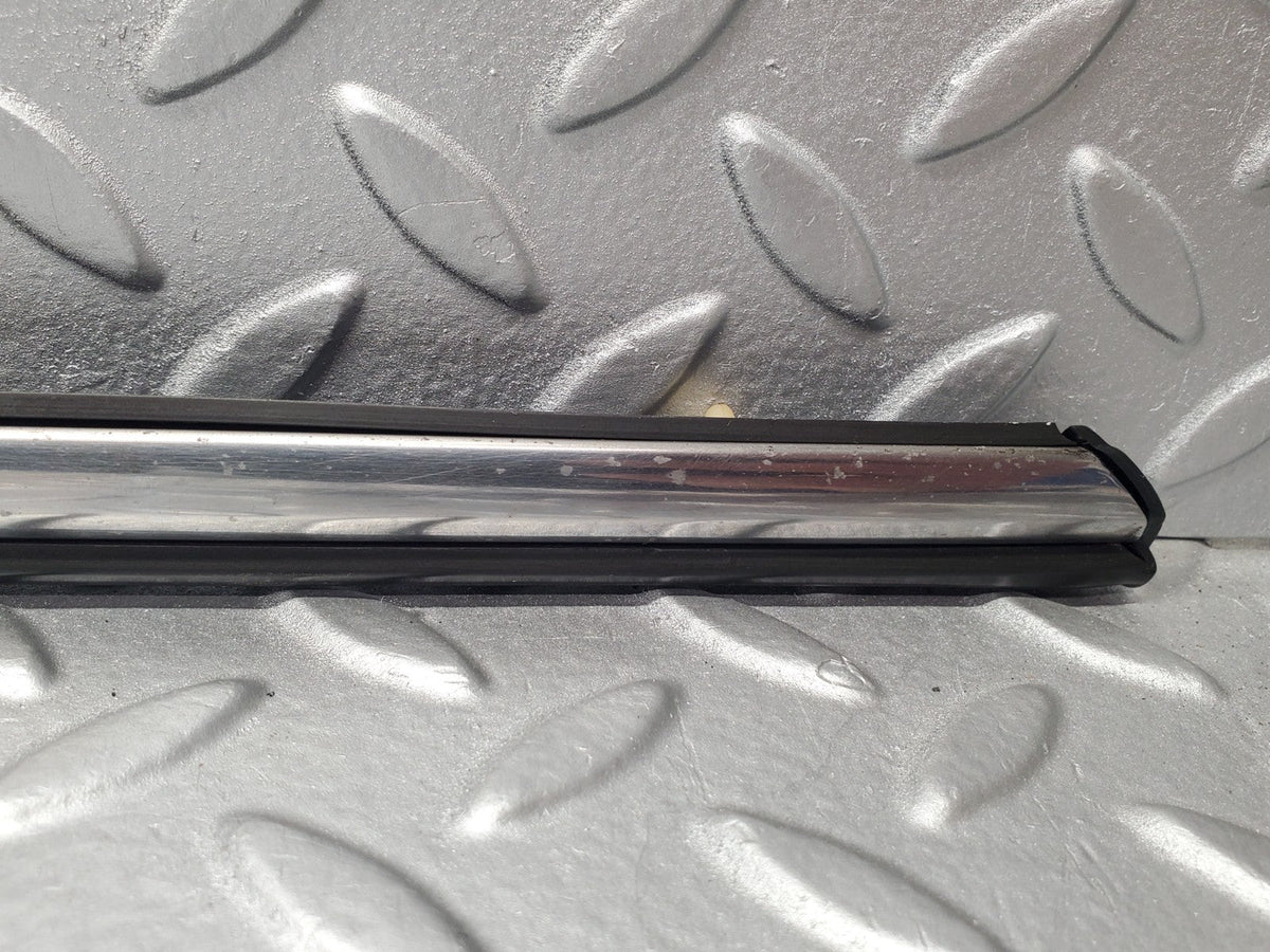50744 Mercedes-Benz W108 280SE 3.5 Front Left Fender Wing Centre Moulding Trim