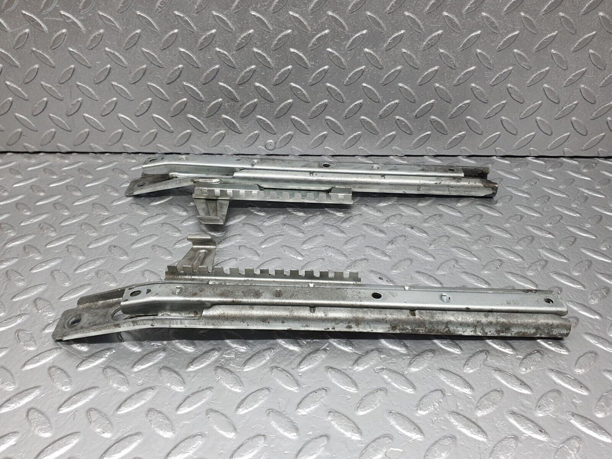 44180 Mercedes-Benz C123 230CE Coupe Front Right Seat Rail Pair