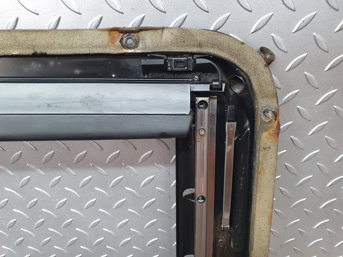 41575 Mercedes-Benz W124 200E Power Sunroof Frame A2017800144