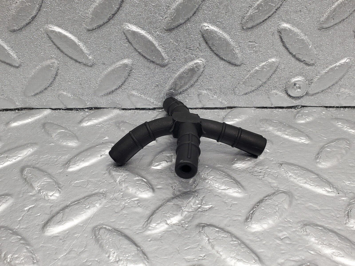 47615 Mercedes-Benz C126 500SEC Coupe Vacuum Distributor Pipe Hose