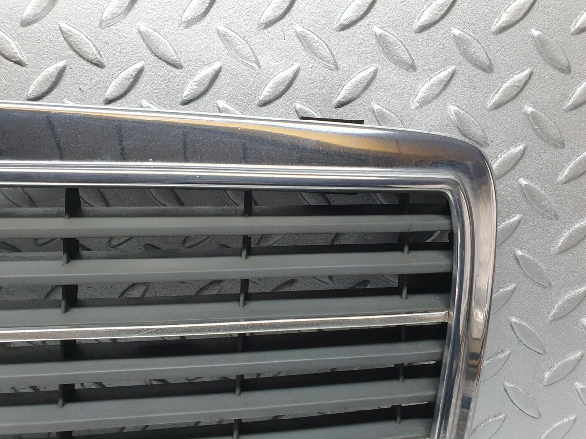 41801 Mercedes-Benz W202 C200 Bonnet Grill Chrome A2028880323