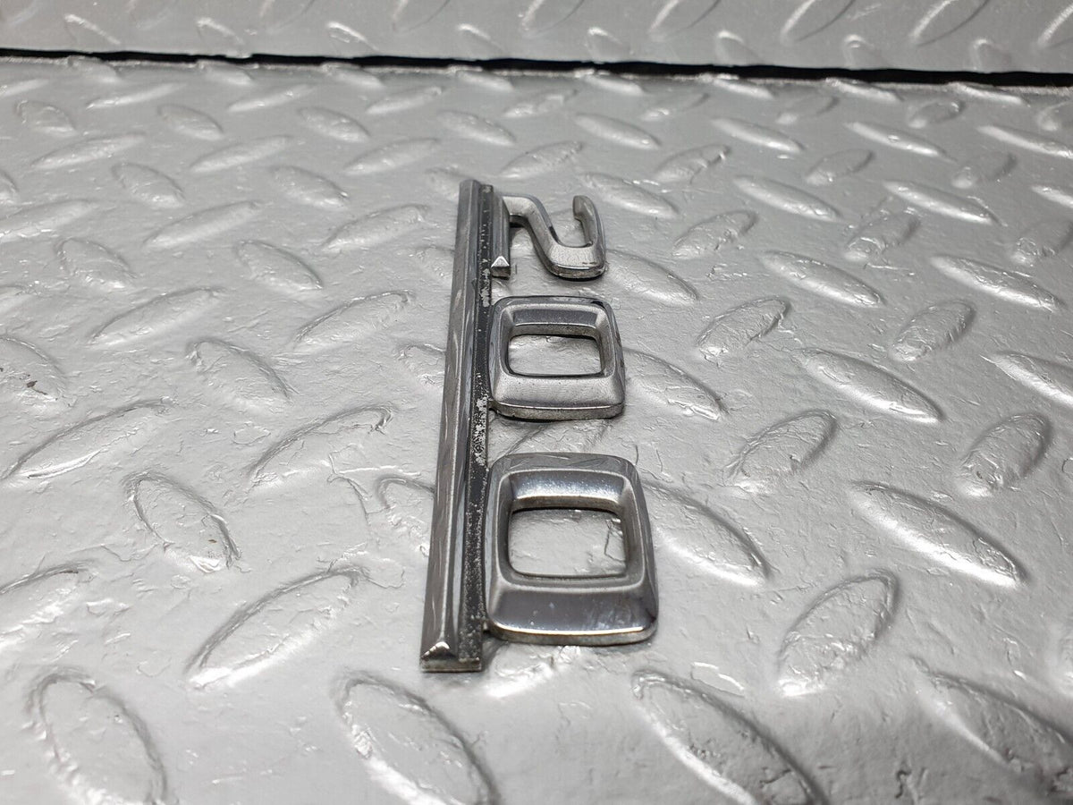 41699 Mercedes-Benz W124 200E Trunk Badge Emblem