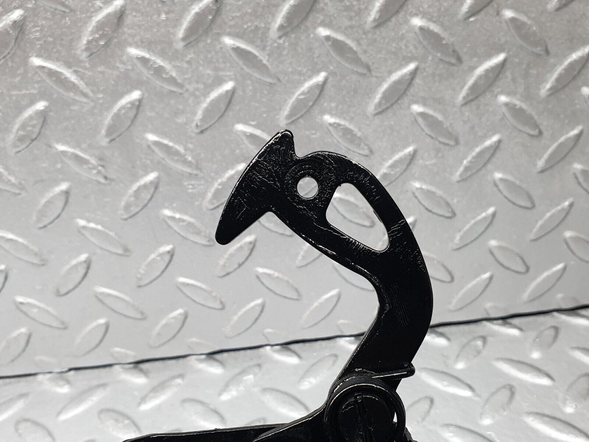 44069 Mercedes-Benz C123 230CE Coupe Bonnet Safety Latch