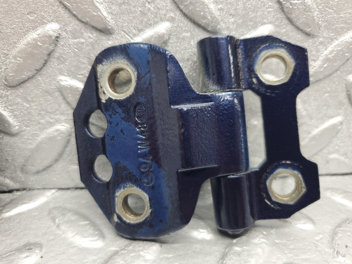 49186 Mercedes-Benz A124 320E Cabriolet Door Hinge Left Side