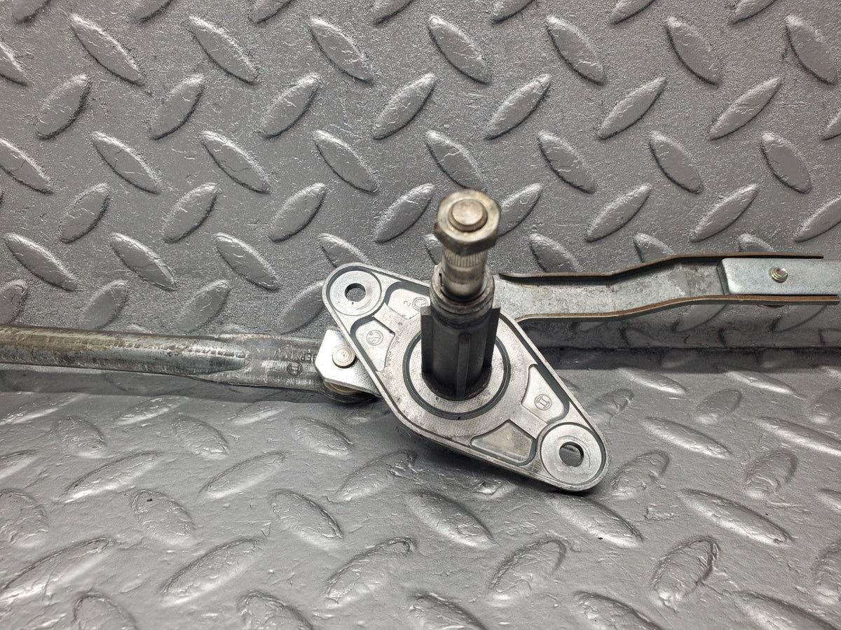 50770 Mercedes-Benz W108 280SE 3.5 Windscreen Wiper Linkage