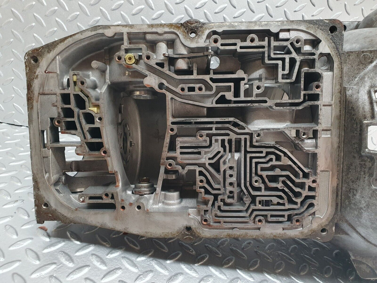 43855 Mercedes-Benz C126 380SEC Coupe Automatic Gearbox Housing 722.310 A1262711701