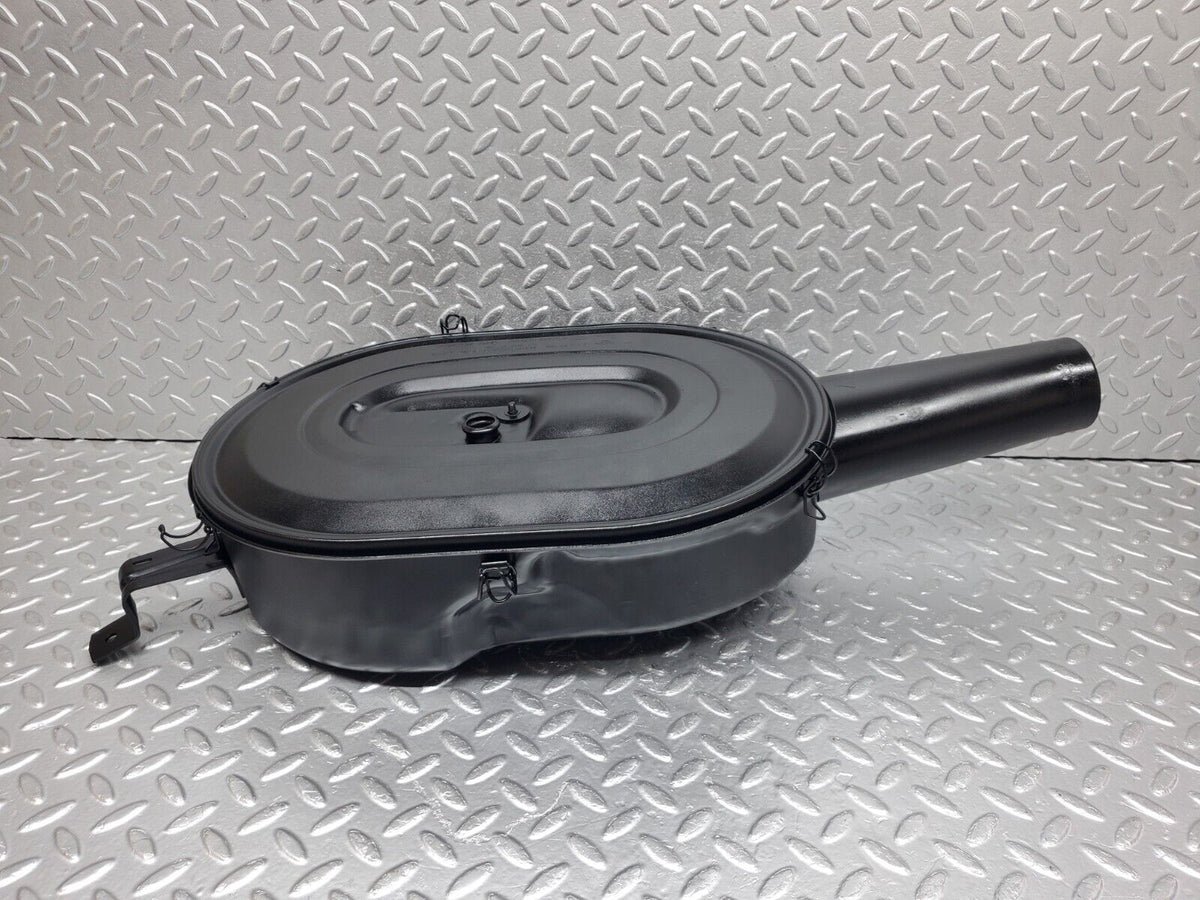 44470 Mercedes-Benz W123 280E Air Filter Box Housing A0110949702