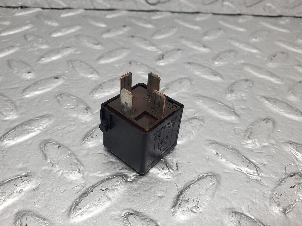 47893 Mercedes-Benz R230 350SL Coupe Multi Purpose Relay A0025421319