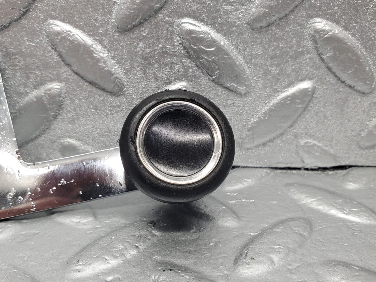 48547 Mercedes-Benz W108 Quarter Window Opener Handle Right Side