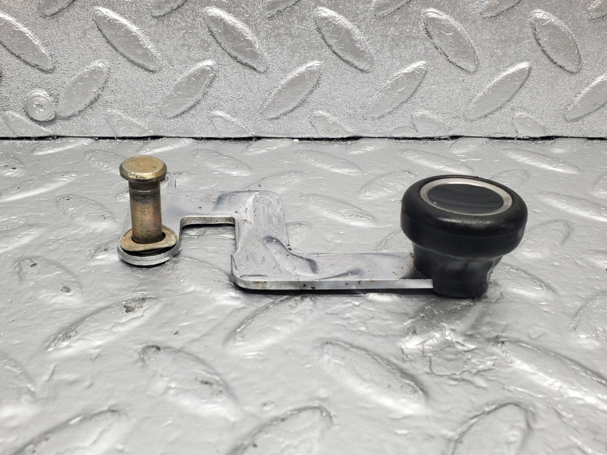 48547 Mercedes-Benz W108 Quarter Window Opener Handle Right Side