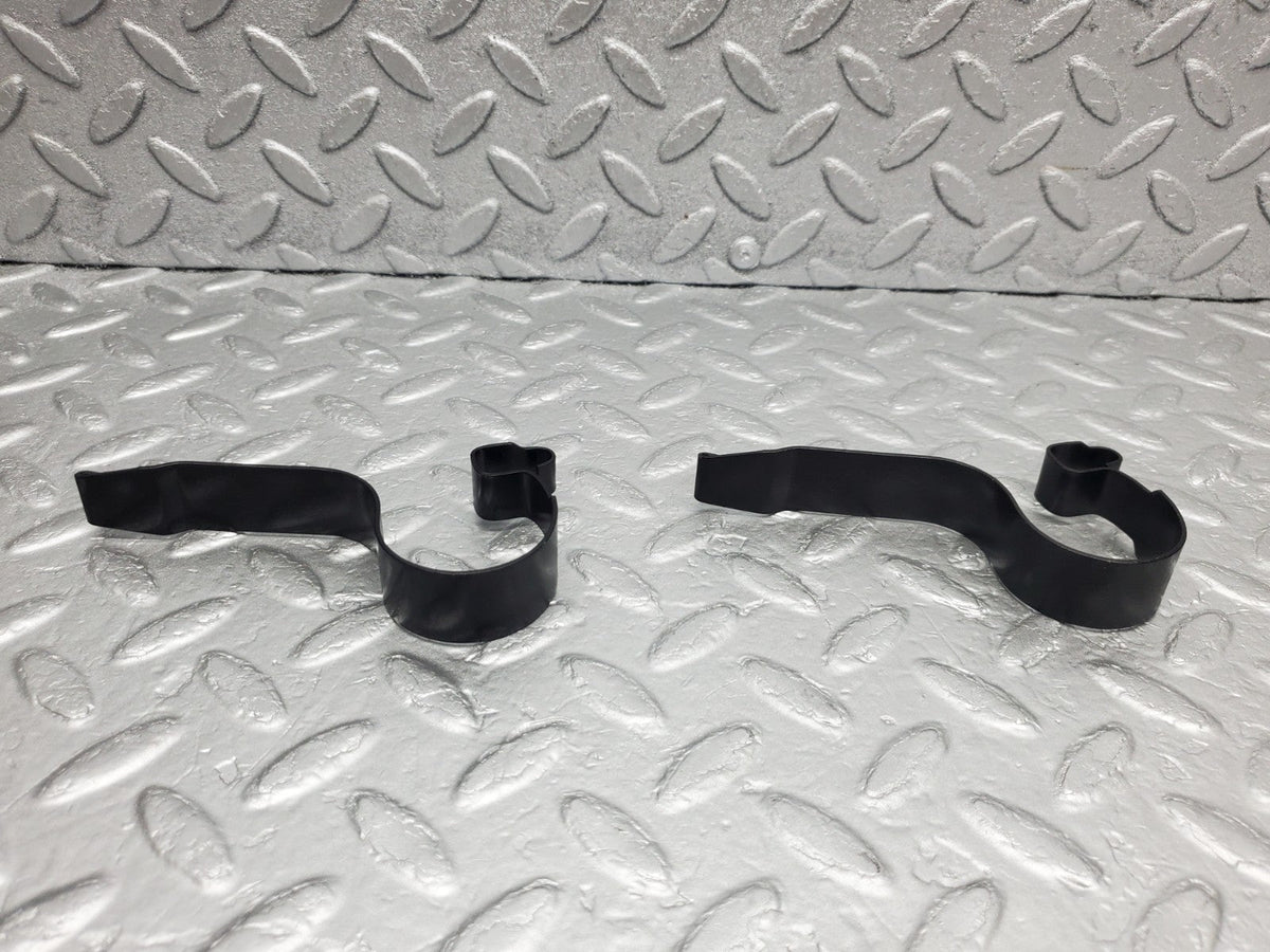 49924 Mercedes-Benz R107 380SL Radiator Fan Shroud Cover Holder Set