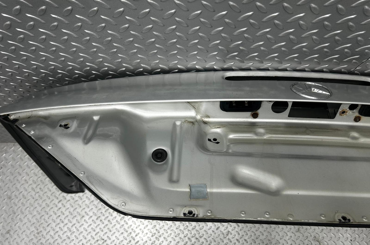 47931 Mercedes-Benz R230 350SL Coupe Boot Lid Trunk Door